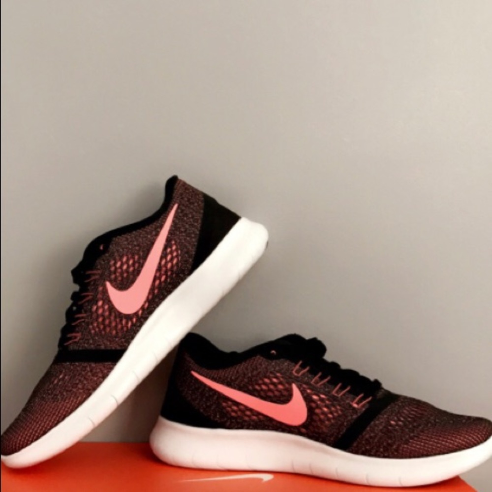 Nike Free Runs